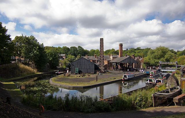 640px-Canal_Basin_,_Black_country_living_museum